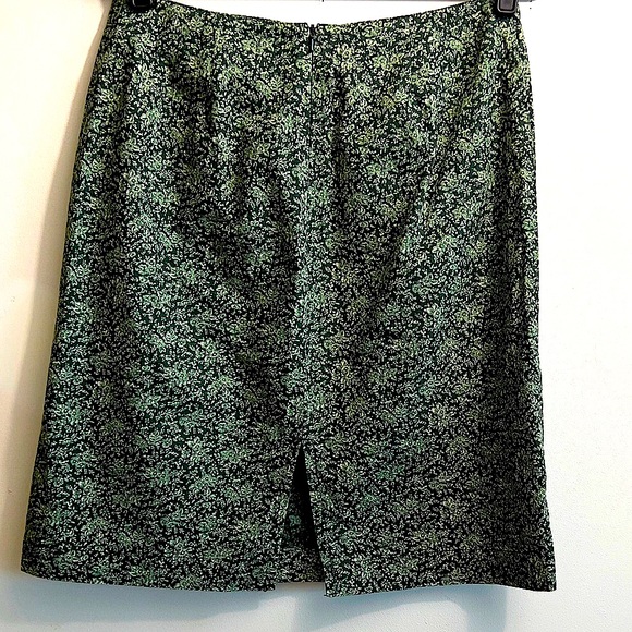 NWOT - Gap Skirt - Picture 2 of 3